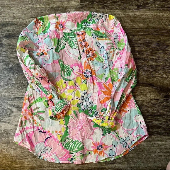 {Lilly Pulitzer by Target} button down floral shirt - Picture 4 of 6